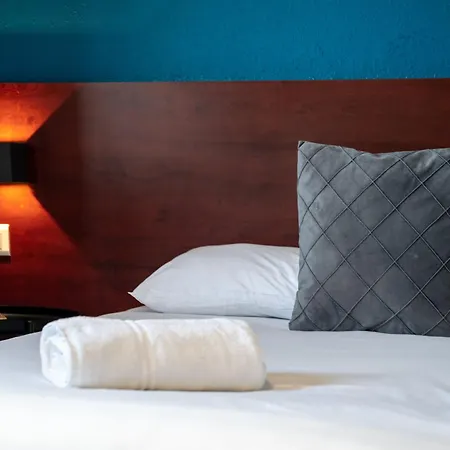 Initial By Balladins Lyon Hotel 2*